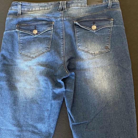 Thorn Straight Leg Blue Jeans Faded size 12 - Picture 8 of 9